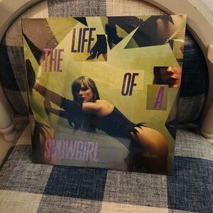 The Life of a Showgirl Violet Shimmer